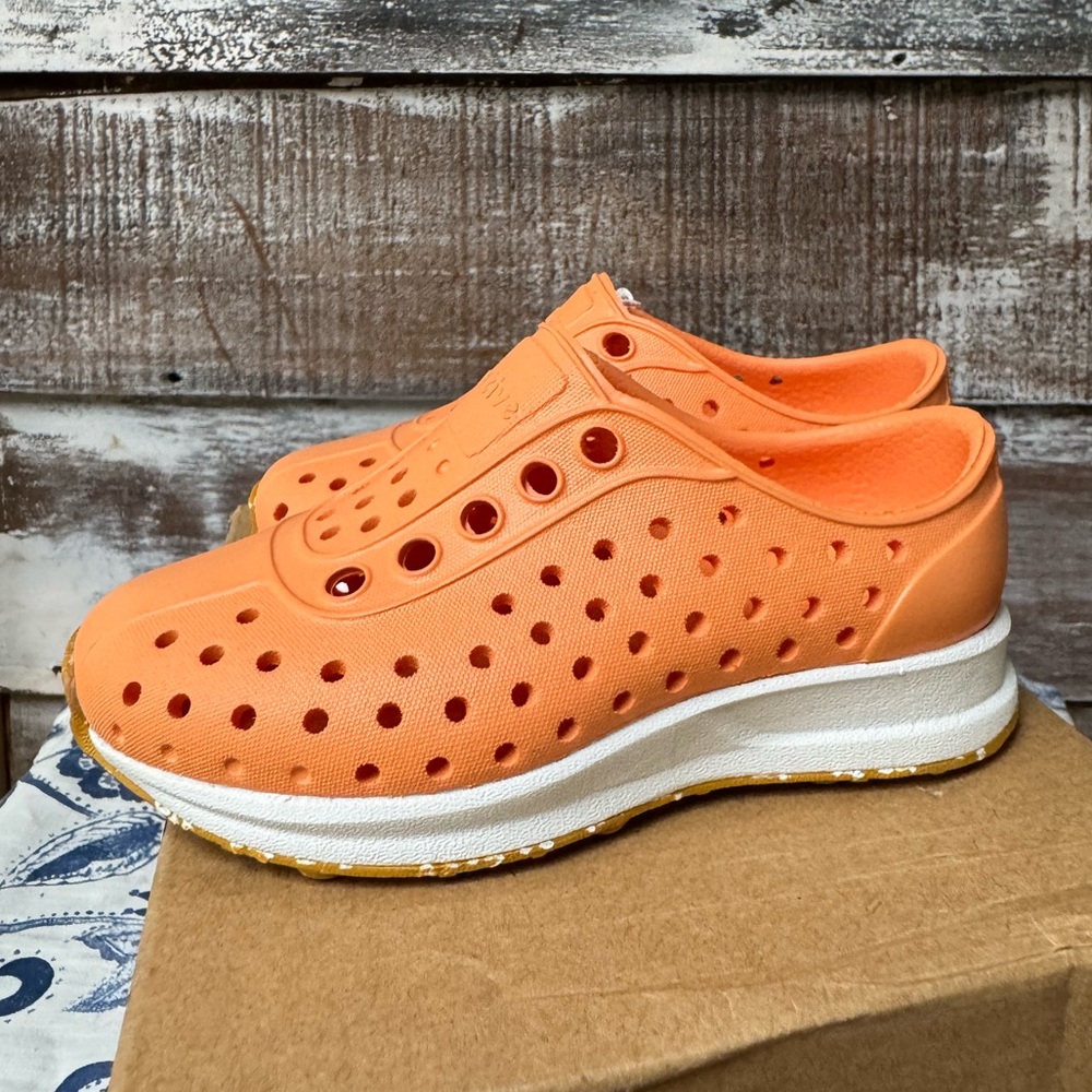 ☀️NEW☀️ Native Shoes Robbie Sugarlite